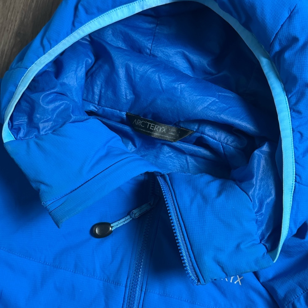 Arc’teryx Atom LT Hoody - Picture 8 of 11